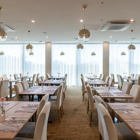 Baltic Plaza Medi ホテル