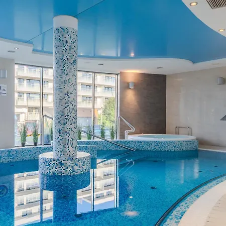 ホテル Baltic Plaza Medi 4*