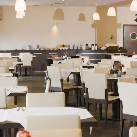 Baltic Plaza Medi ホテル
