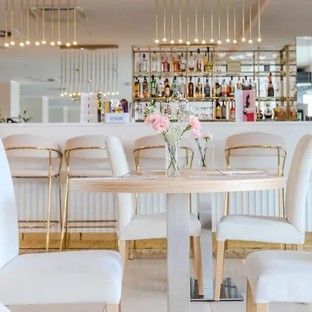 Baltic Plaza Medi Готель Колобжег