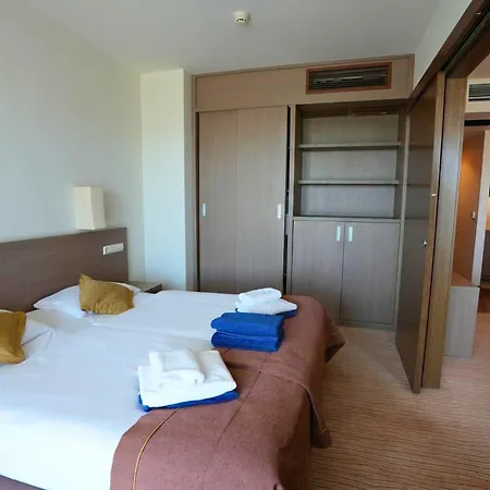 Baltic Plaza Medi فندق 4*